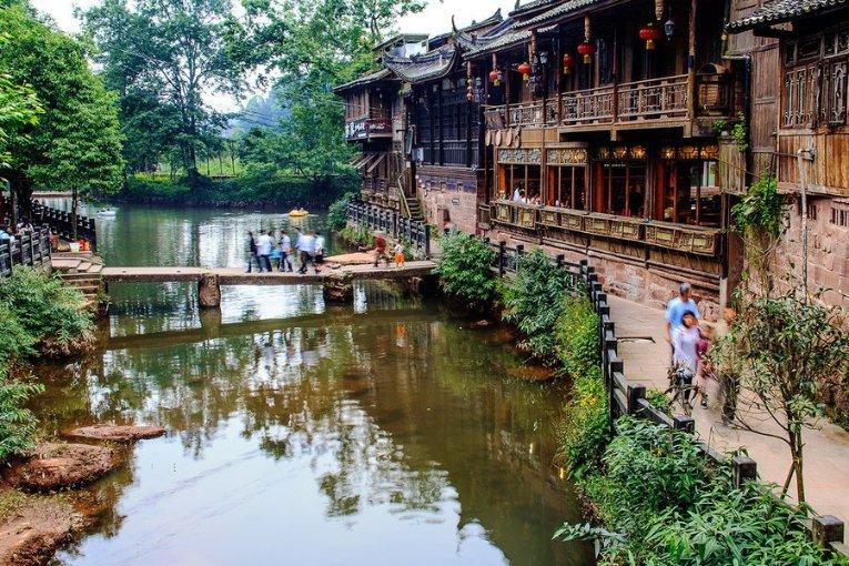 华测导航(300627.SZ)：控股股东、实控人拟增持3000万元-5000万元公司股份